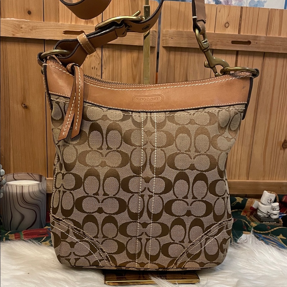 Coach Beige and Brown Signature Crossbody Bag - Picture 2 of 11